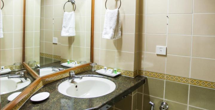 Comfort Inn President Near Ahmedabad Junction Station Zewnętrze zdjęcie