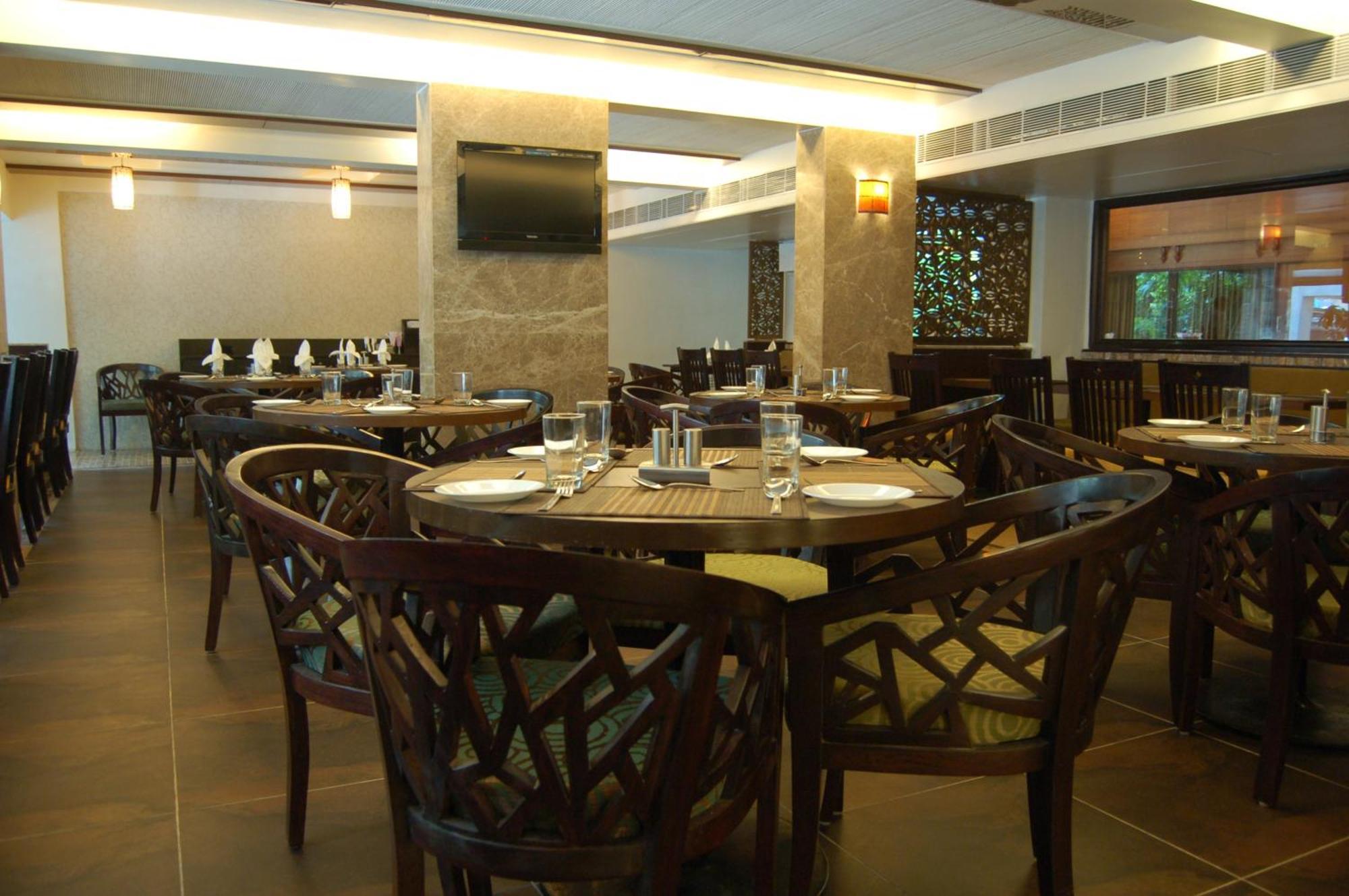 Comfort Inn President Near Ahmedabad Junction Station Zewnętrze zdjęcie