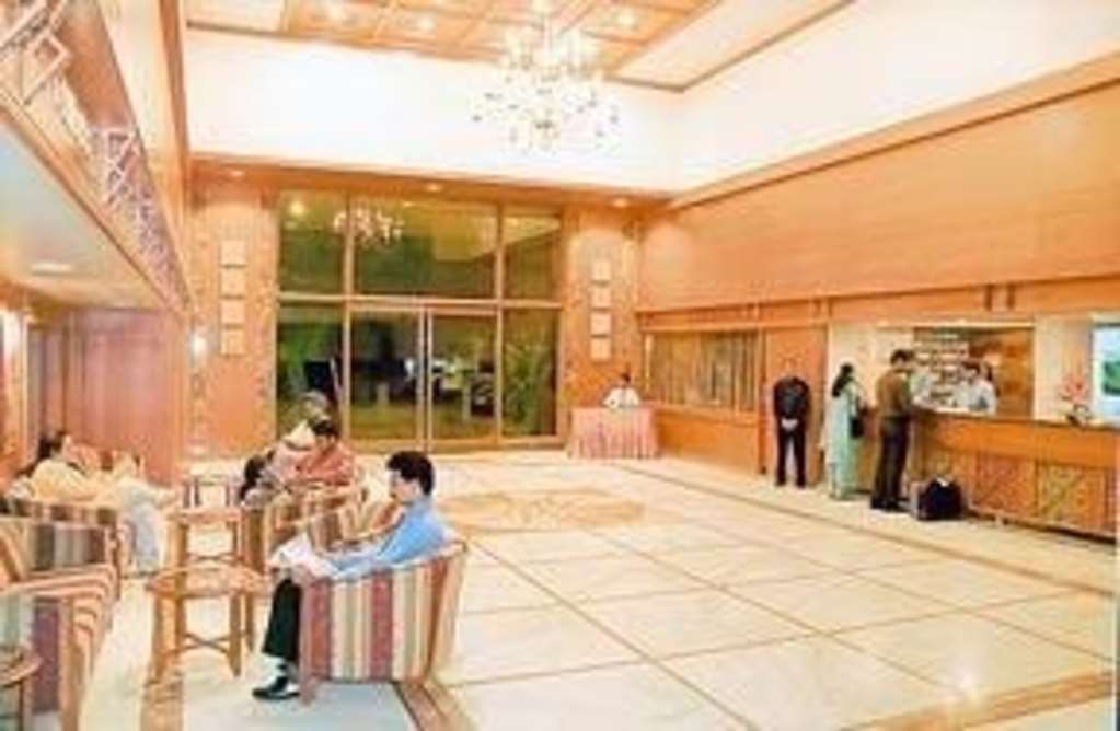 Comfort Inn President Near Ahmedabad Junction Station Wnętrze zdjęcie