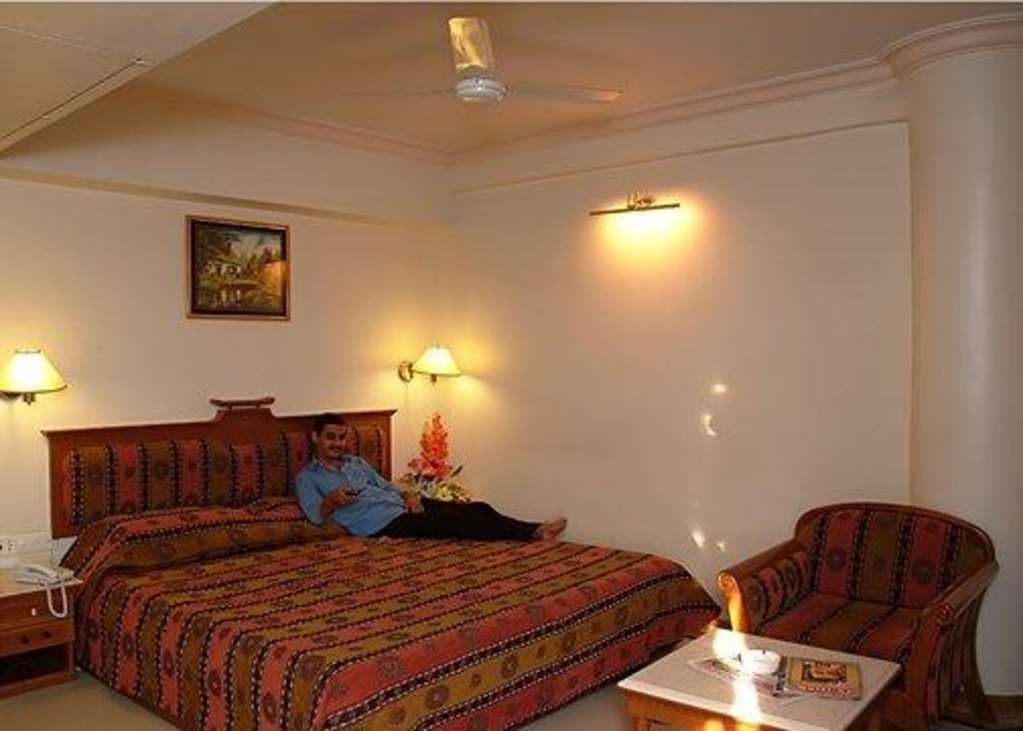 Comfort Inn President Near Ahmedabad Junction Station Pokój zdjęcie